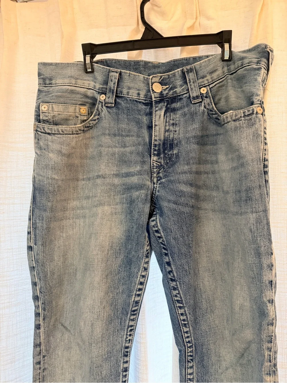 True Religion Men's Light Wash Bootcut Jeans waist 34